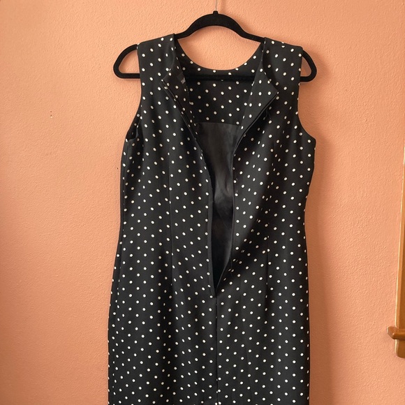 Classic Polka Dot Dress - Picture 5 of 7